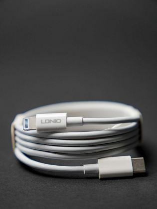 картинка Кабель зарядки Type-C на Lightning MFI, 1м, белый от маркетплейса TEMA.shop 1