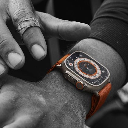картинка Apple Watch Ultra GPS + Cellular, 49 мм, корпус из титана, ремешок серо-черного цвета, размер M/L от маркетплейса TEMA.shop 6